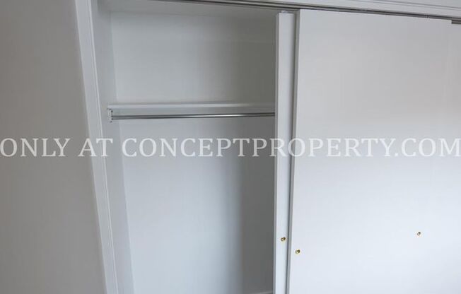 2 beds, 1 bath, 902 sqft, $1,695, Unit 14
