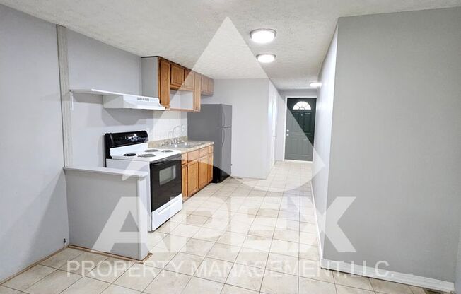 1 bed, 1 bath, 600 sqft, $1,400, Unit Unit #3 (Garage Unit)