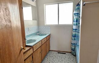 3 beds, 2 baths, $2,000