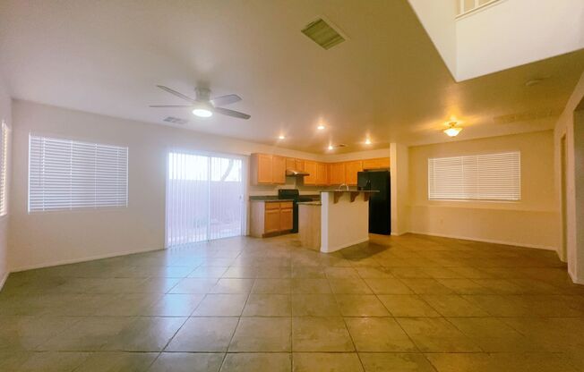 3 Bed 2.5 Bath Single House near Rainbow 215