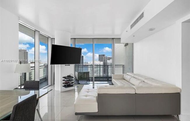 92 SW 3rd St # 4610 (A11929132)