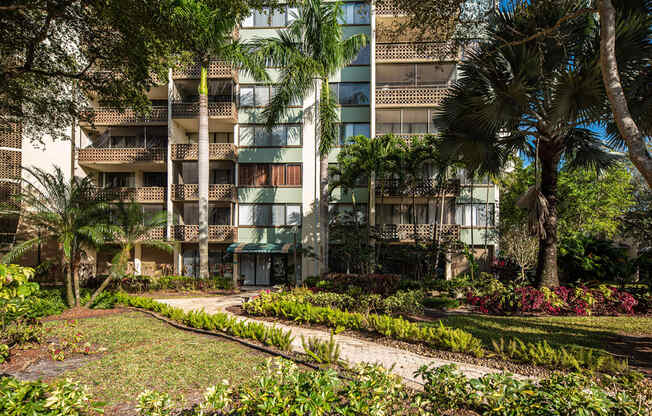 the building in which the hotel is located at Fairways of Inverrary, Florida, 33319