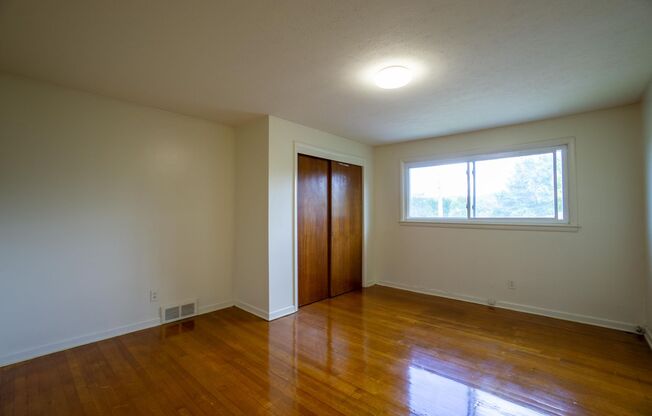 1270 Westcott Street Apt 2- Available 08/01/205 - Spacious 2 Bedroom Apartment with Garage Across From Barry Park