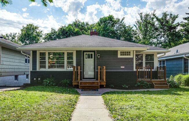 Lavrusik 4316/4318 York Ave S