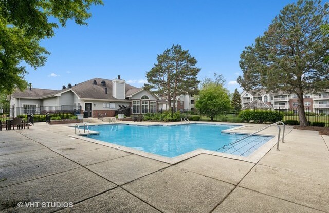 60 STERLING CIR
