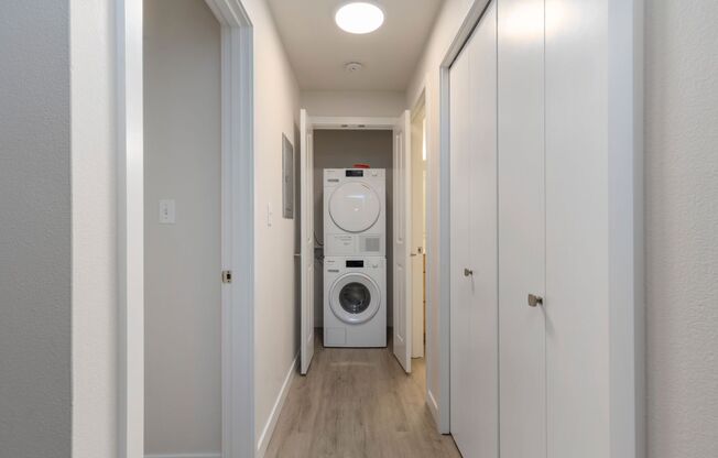 1 bed, 1 bath, 625 sqft, $1,995, Unit 9