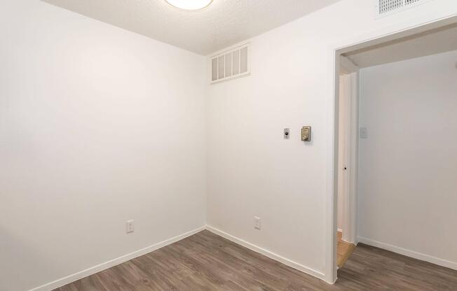 1 bed, 1 bath, 636 sqft, $1,160