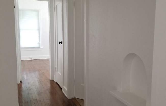 1 bed, 1 bath, $1,895, Unit 4