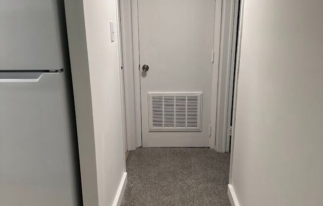 1 bed, 1 bath, 570 sqft, $1,275, Unit AO346