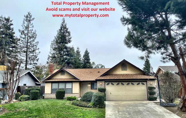 5926 W. FEEMSTER CT. - 3 BEDROOM 2 BATHROOM - SW VISALIA