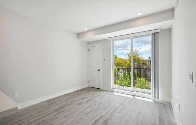 1 bed, 1 bath, 597 sqft, $1,650, Unit D02