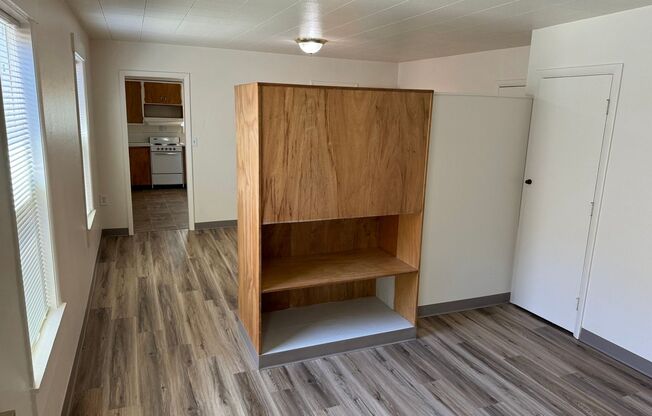 Studio Apartment in Downtown Eugene