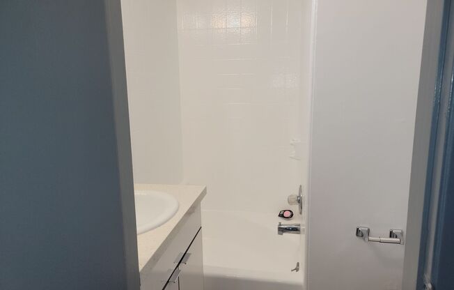 2 beds, 2 baths, 865 sqft, $3,095, Unit 1