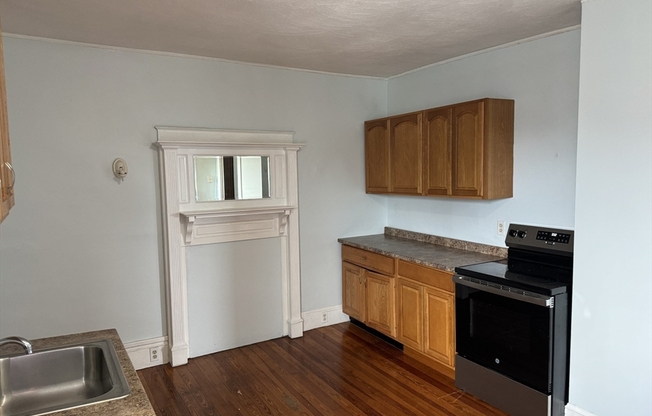 2 beds, 1 bath, 900 sqft, $2,800, Unit 3