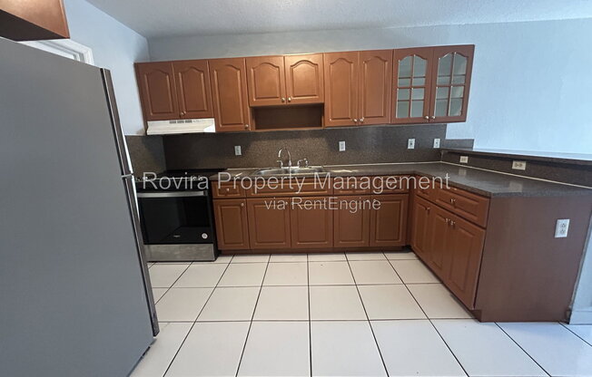 3 beds, 2 baths, 1,894 sqft, $2,695