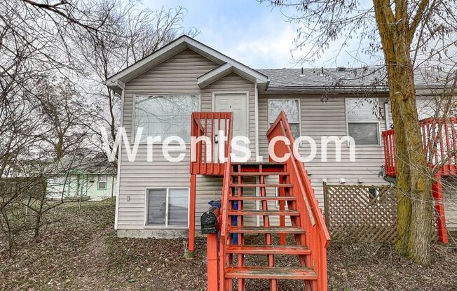 Spacious Duplex!