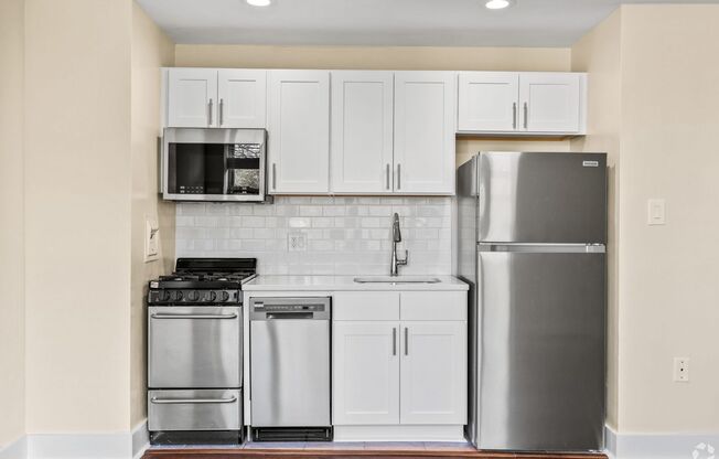 Studio, 1 bath, 389 sqft, $1,662, Unit 1845-611