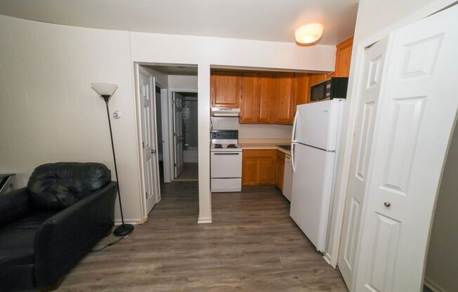 1 bed, 1 bath, 469 sqft, $1,750, Unit 09