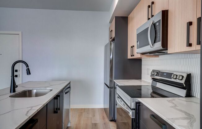 1 bed, 1 bath, $1,935, Unit 306