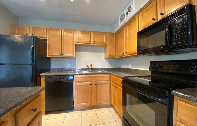 Charming 1 Bedroom Condo in the Heart of Altamonte Springs – Prime Location!!!