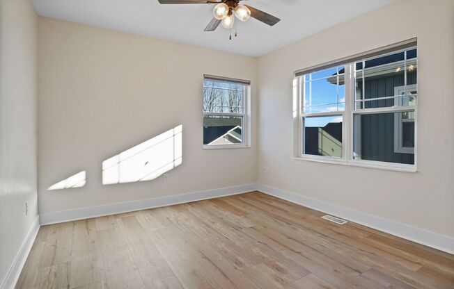 3 beds, 2.5 baths, 1,960 sqft, $2,600, Unit 116 Eiche Drive - Unit 2