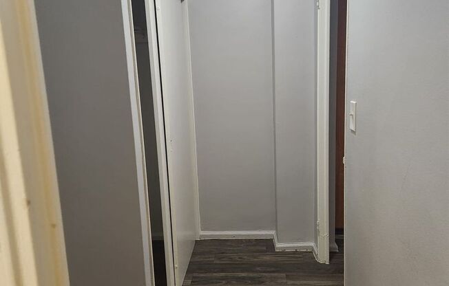 Studio, 1 bath, 400 sqft, $1,200, Unit 624