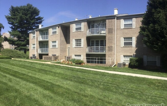 1 bed, 1 bath, 800 sqft, $2,010, Unit 1902HR-101