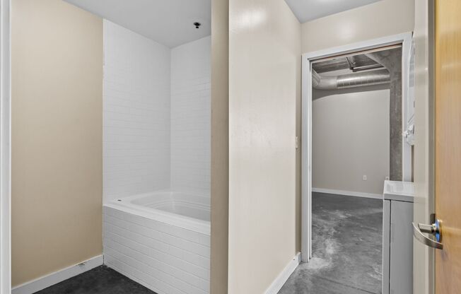 2 beds, 1 bath, 1,200 sqft, $1,645, Unit 312