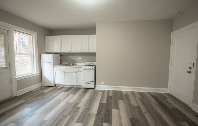 1436 Jarvis Complex