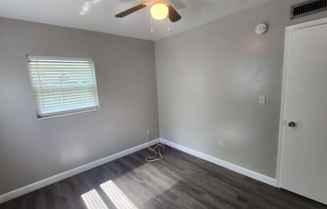 3 beds, 2 baths, $1,650