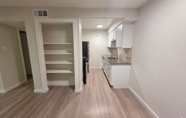2 beds, 1 bath, 900 sqft, $1,321, Unit ELP2202-336