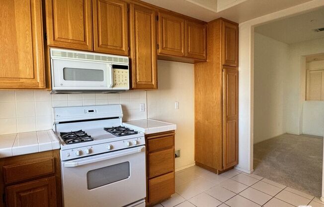 2 beds, 2.3 baths, 1,364 sqft, $3,800, Unit 305