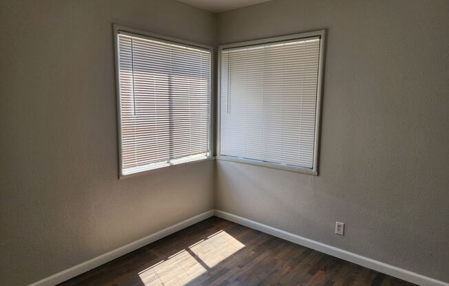 1 bed, 1 bath, 650 sqft, $1,495