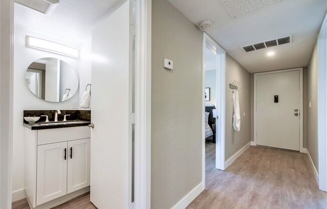 3 beds, 2.5 baths, 1,222 sqft, $3,295, Unit 34