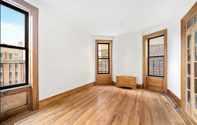 813 SAINT NICHOLAS AVE