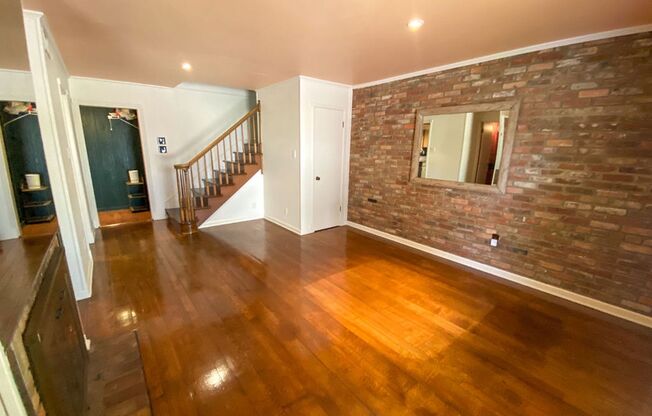 3 bed, 2.5 bath town home in Midtown