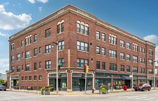 Concordia 27 Apartments - Free 1G Internet & Parking