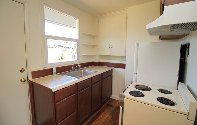 1 bed, 1 bath, 500 sqft, $1,050, Unit 6905