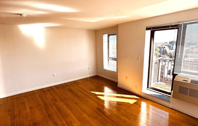 1 bed, 1 bath, 673 sqft, $3,600