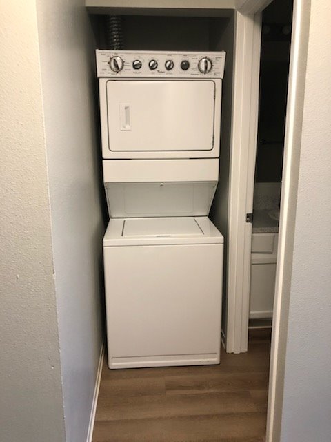 1 bed, 1 bath, 700 sqft, $1,600, Unit 6