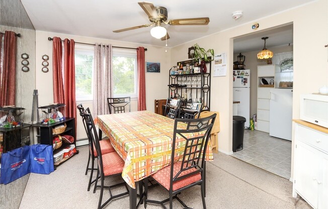 59 LAUREL RD