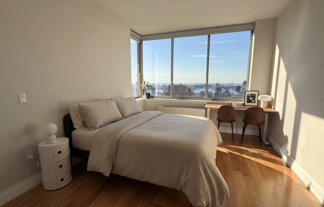 2 beds, 2 baths, $8,865, Unit 38D
