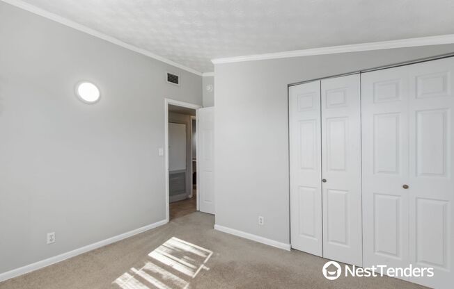 3 beds, 1 bath, $2,195