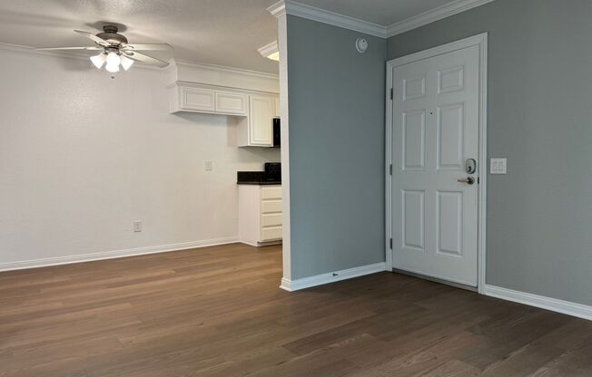 1 bed, 1 bath, 550 sqft, $2,130, Unit 1361J