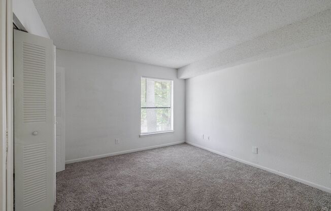 2 beds, 2 baths, 1,016 sqft, $1,150, Unit 2-05B