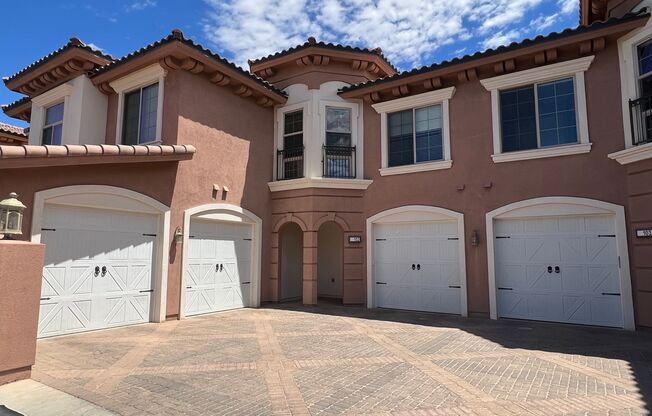 Lake Las Vegas Beauty!!! $2400 Great Views! 3 Bed/3Bath