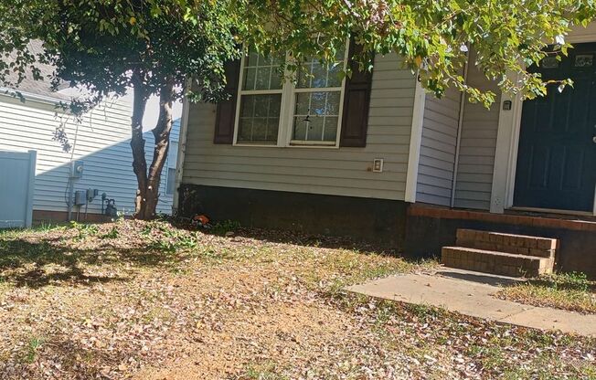 3 beds, 2 baths, $1,695