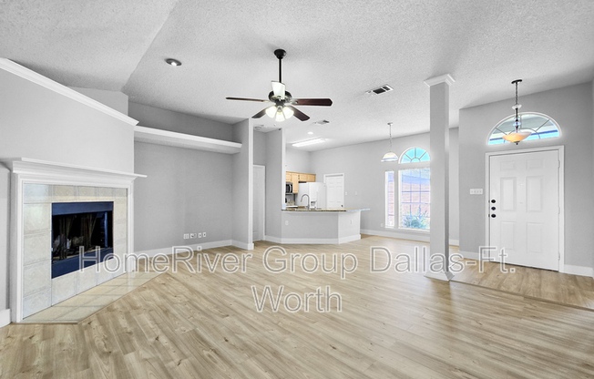 824 CARRINGTON DR