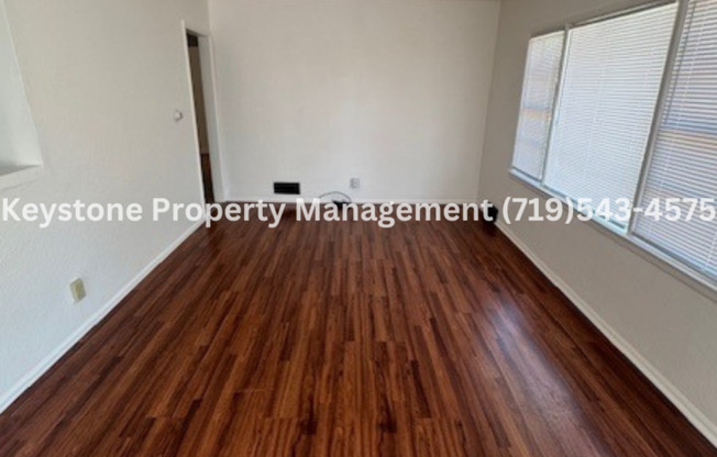 Remodeled 3 Bedroom/1 Bathroom House $1350/$1350