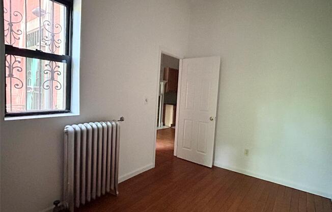 250 W 137 ST